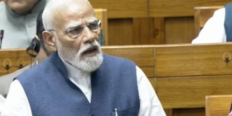 लोकसभा में महिला आरक्षण पर घमासान, पीएम मोदी का विपक्ष पर वार, 33% बिल से बदल सकती सियासत अब