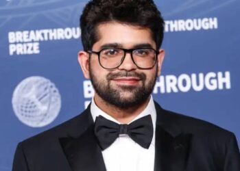 AI की आंधी में उड़ी नौकरियां, Oracle की छंटनी से हड़कंप, अब हर कर्मचारी के मन में एक डर