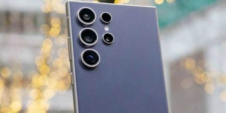 ₹9,000 सस्ता हुआ Samsung Galaxy S26 Ultra, ऑफर्स मिलें तो कीमत और गिरेगी आज