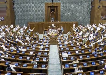 लोकसभा में महिला आरक्षण बिल गिरा, जरूरी बहुमत नहीं मिला, 298 वोट समर्थन में आए