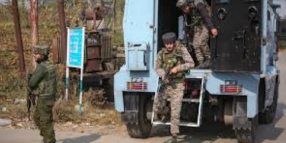 सोलर कैमरों से फौजी ठिकानों की निगरानी का भंडाफोड़, सीमा पार तक पहुंच रही थी तस्वीरें, 17 लोग हिरासत में