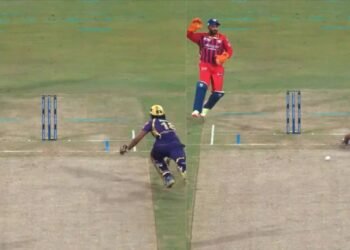 IPL 2026 में बड़ा विवाद, KKR के बल्लेबाज को अजीब तरीके से आउट दिया गया, मैदान पर दिखा हाई वोल्टेज ड्रामा